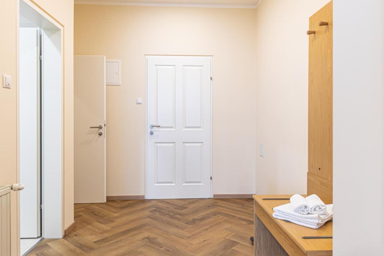 Hotel-Pension Fuenfhaus Vienna Esterno foto