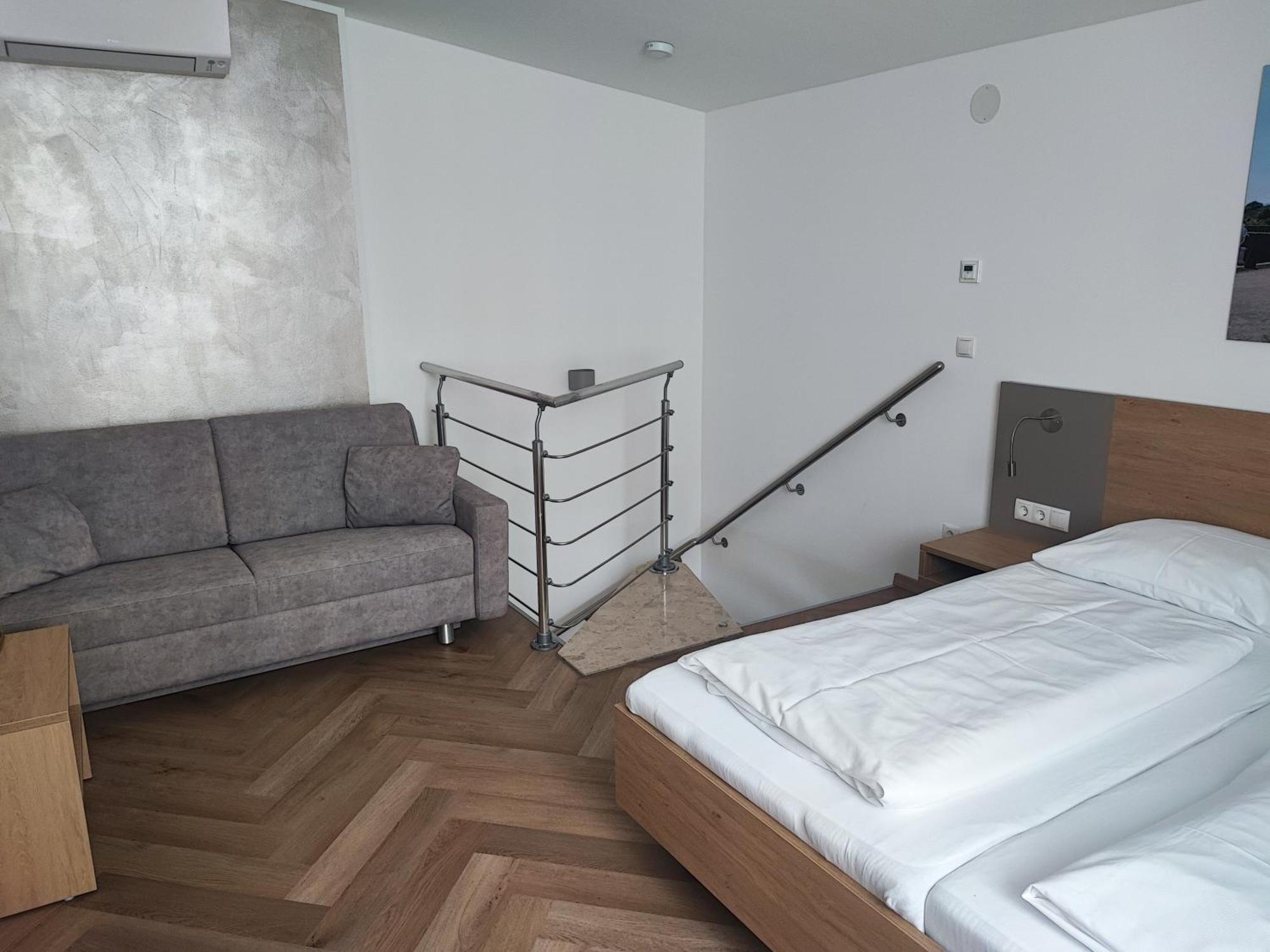Hotel-Pension Fuenfhaus Vienna Esterno foto