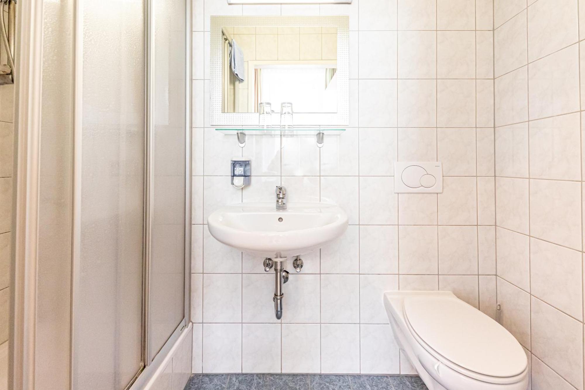 Hotel-Pension Fuenfhaus Vienna Esterno foto